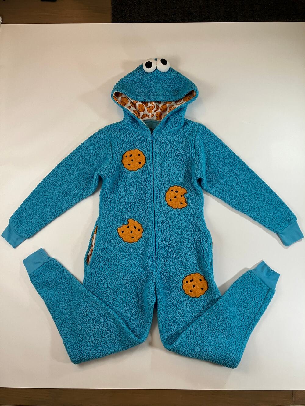 Sesame Street Cookie Monster Adult S/M Blue Sherpa Onesie Pajamas Costume 2018